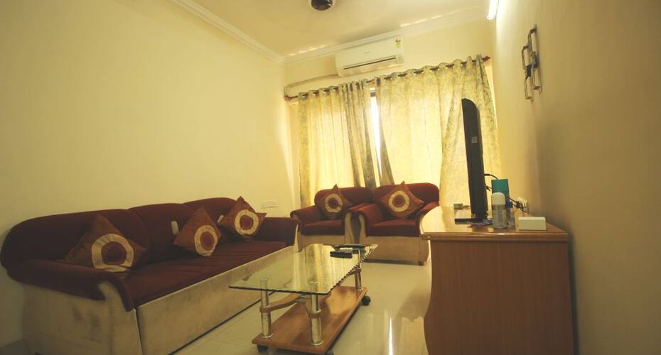 Om Serviced Apartments Bandra, Mumbai 3